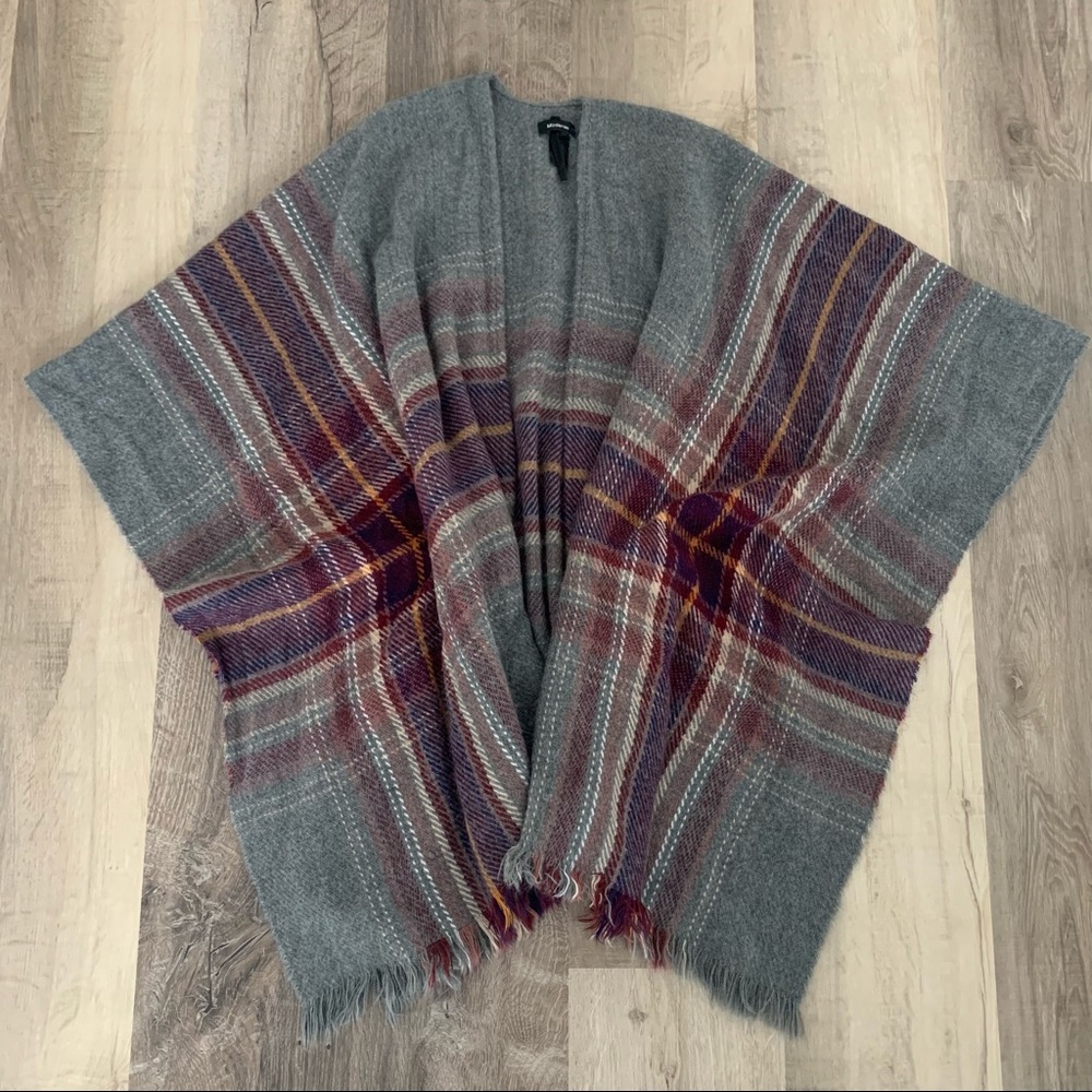 Modena Plaid Boucle Wrap